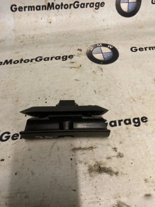 Замок бардачка BMW 3 E46 - миниатюра 2