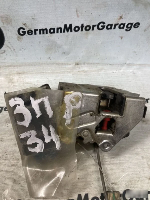 Дверной замок задний правый BMW 5 E34 2.0 - миниатюра 3