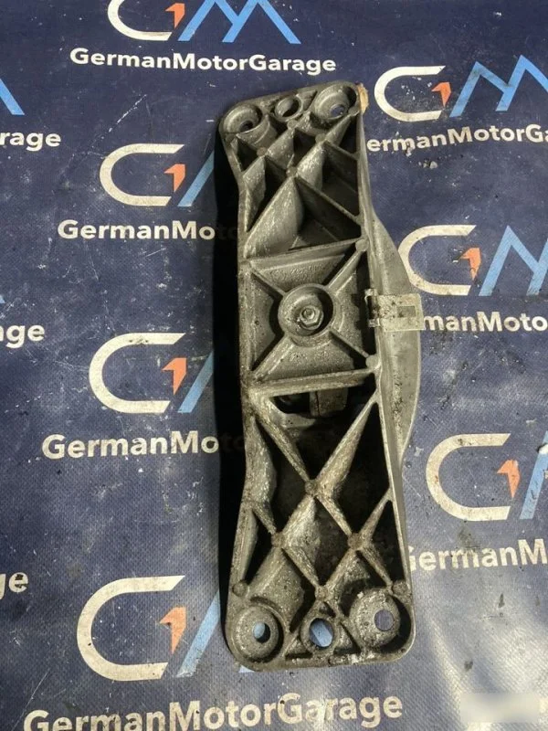 Траверса опора МКПП BMW 5 E60 M47N - миниатюра 3