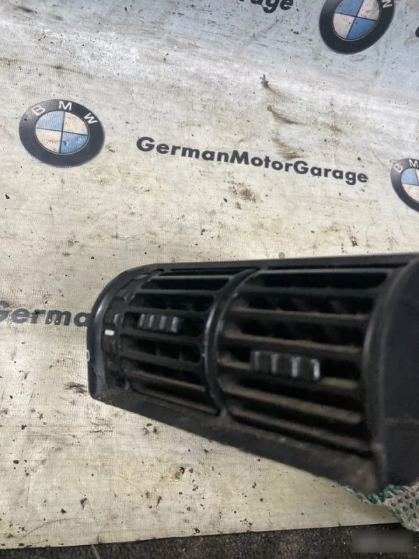 Дефлектор в бороду задний BMW 5 E34 - миниатюра 3