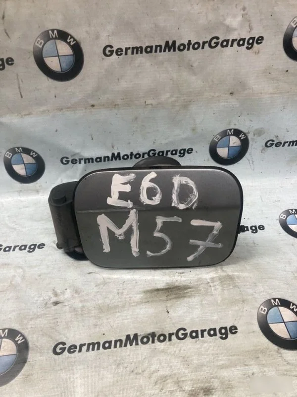 Лючок бензобака BMW 5 E60 - изображение 1