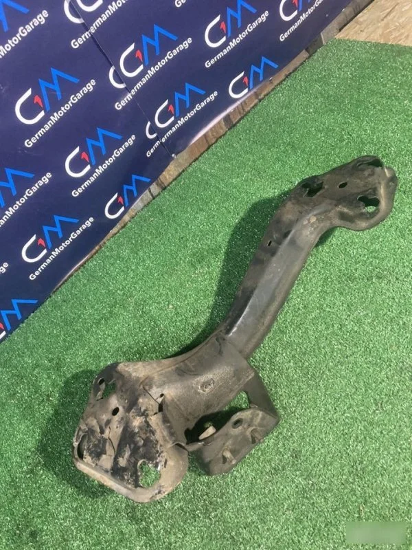 Балка АКПП BMW X5 E53 1999-2003 - миниатюра 3