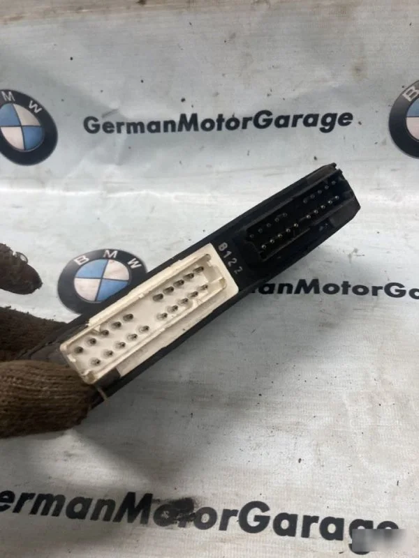 Блок комфорта GM BMW 7 E32 - миниатюра 3