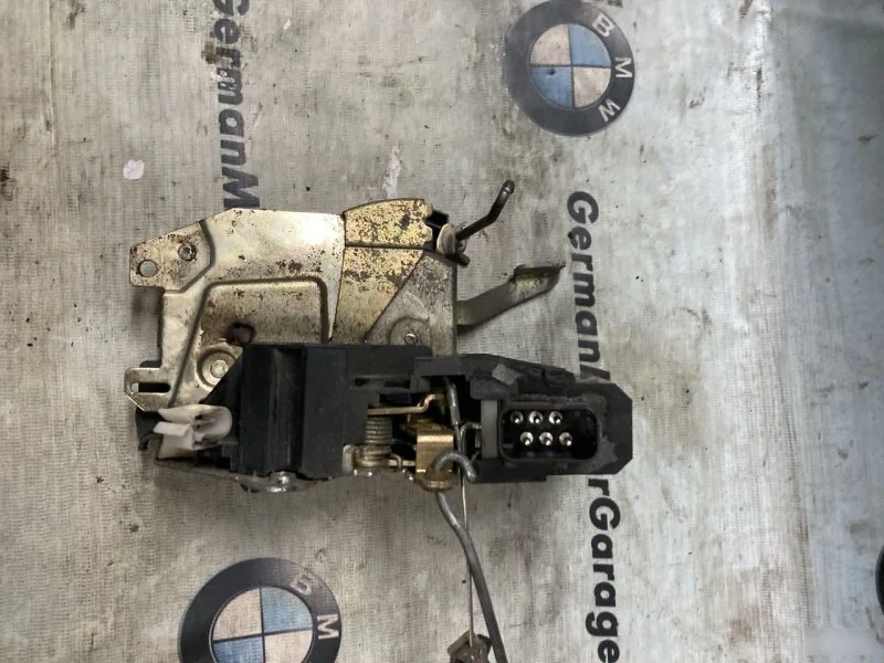 Замок передний правый BMW 5 E34 2.5 1988-1996 - миниатюра 2