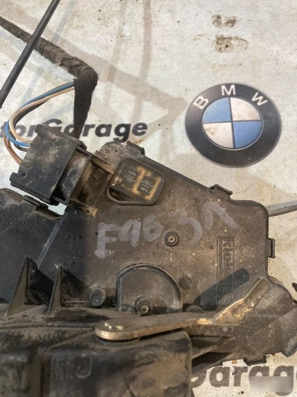 Замок задний левый BMW 3 E46 2.5 1998-2003 - миниатюра 2