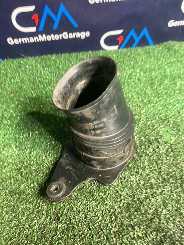 Впускной канал BMW 5 E61 N52B30A 2006 - миниатюра 5