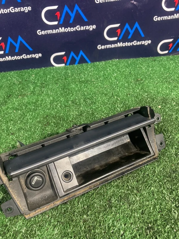 Пепельница прикуриватель BMW X5 E53 M57 306D1 2003 - миниатюра 4