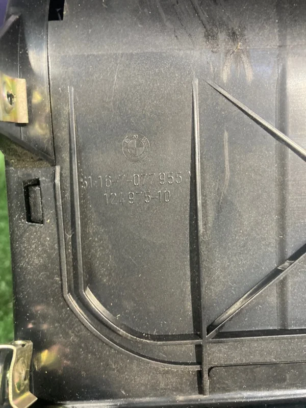 Подстаканник BMW X5 E53 M57 306D1 2003 - миниатюра 5