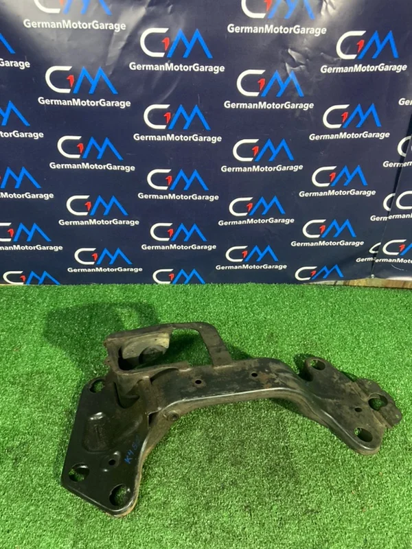 Кронштейн опора КПП BMW X5 E53 M54B30 306S3 2004 - изображение 1