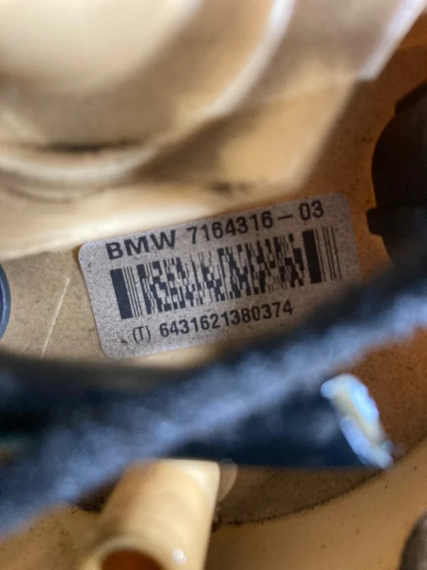 Датчик уровня топлива BMW X5 E70 M57 306D5 2008 - миниатюра 2