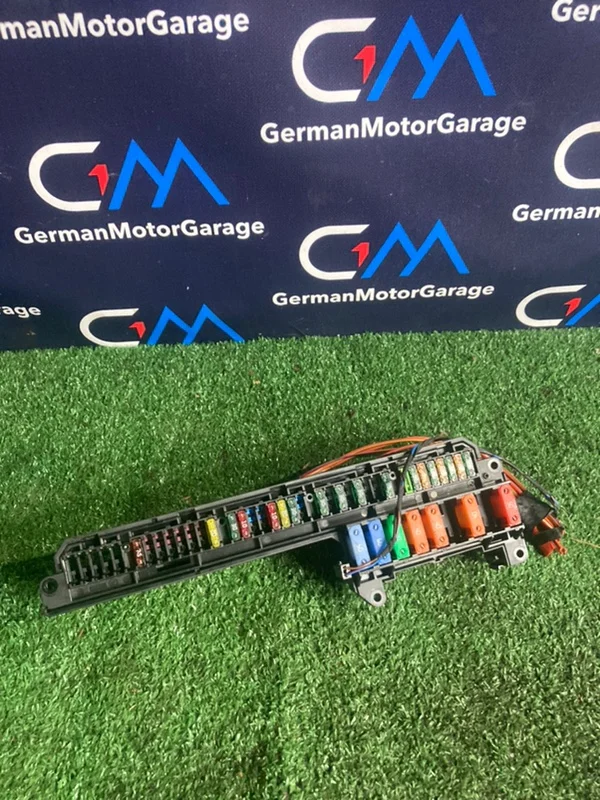 Блок предохранителей BMW 6 E63 N52B30A 2006 - изображение 1