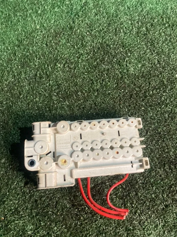 Блок предохранителей BMW 5 E39 M62B44 448S1 1998 - миниатюра 5