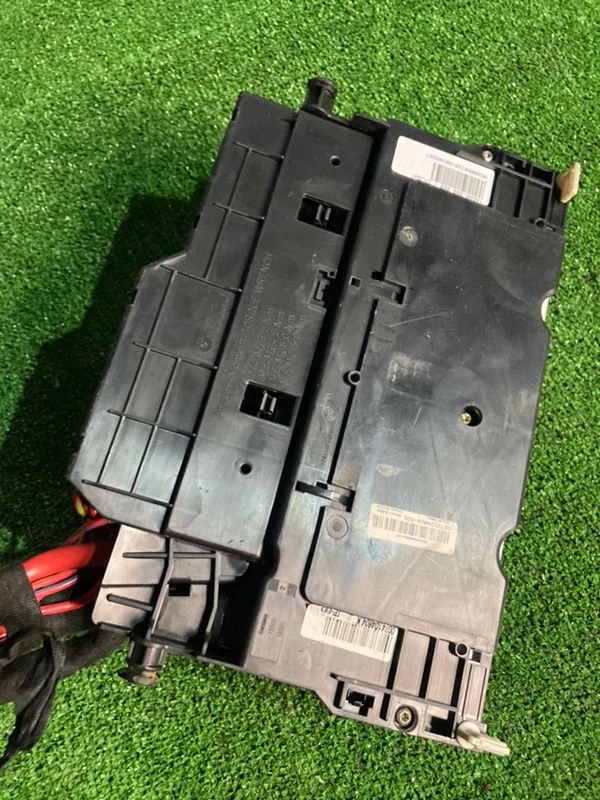 Блок предохранителей BMW X3 E83 M54B30 306S3 2005 - миниатюра 3