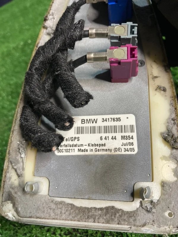 Плавник на крышу BMW X3 E83 M54B30 306S3 2005 - миниатюра 4