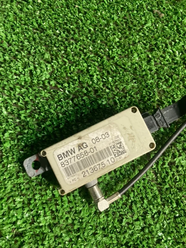 Усилитель антенны BMW X5 E53 M57 306D1 2003 - миниатюра 2
