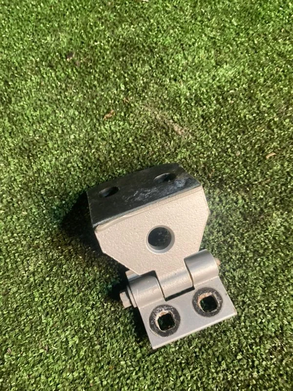 Петля двери передняя левая BMW X3 E83 256S5 M54B25 - миниатюра 3