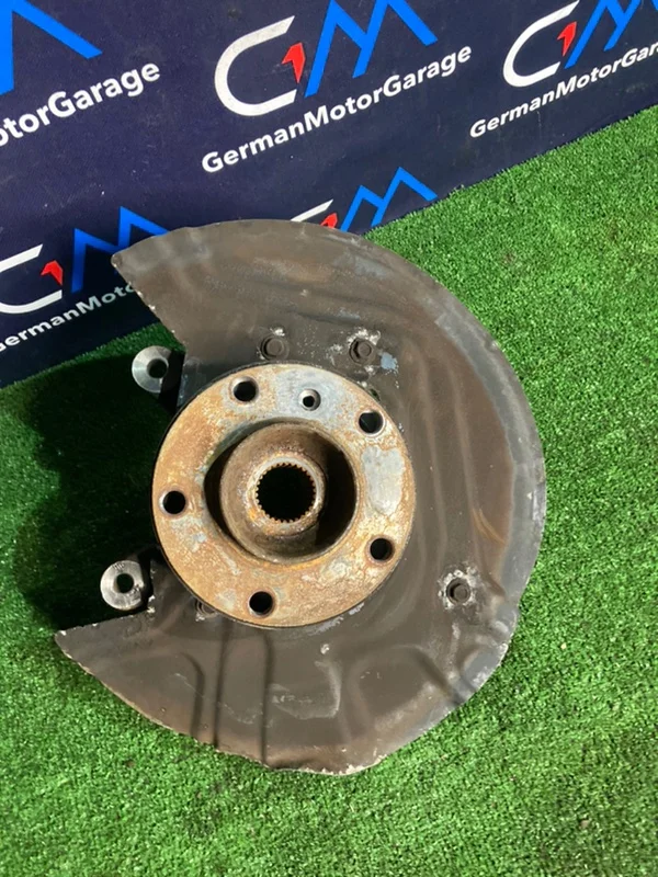 Кулак поворотный передний правый BMW X3 E83 M54B30 - миниатюра 2