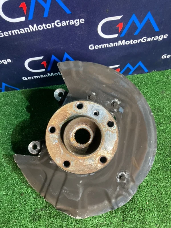 Кулак поворотный передний правый BMW X3 E83 M54B30 - миниатюра 4