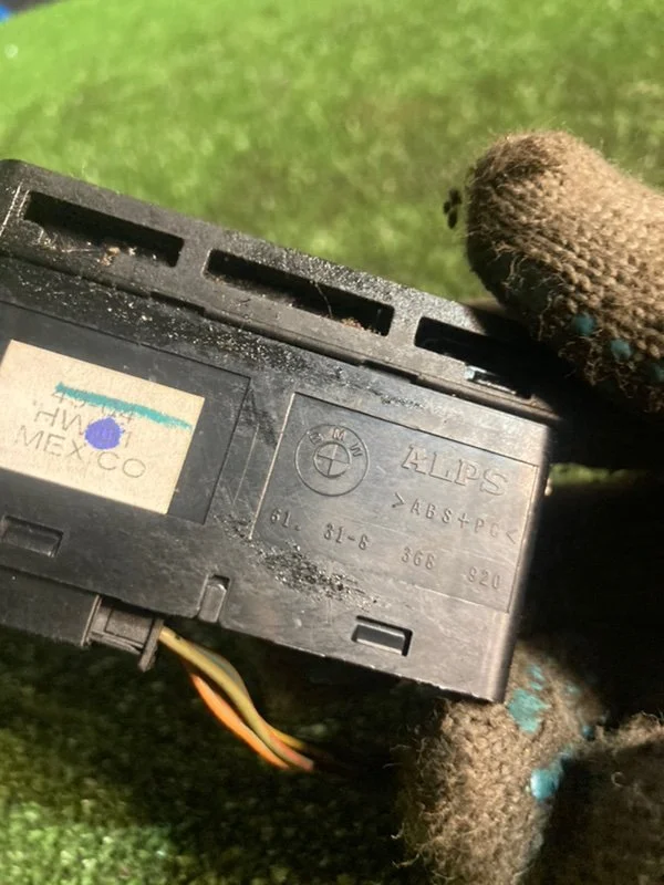 Кнопка аварийной остановки BMW X5 E53 M57 306D2 - миниатюра 4