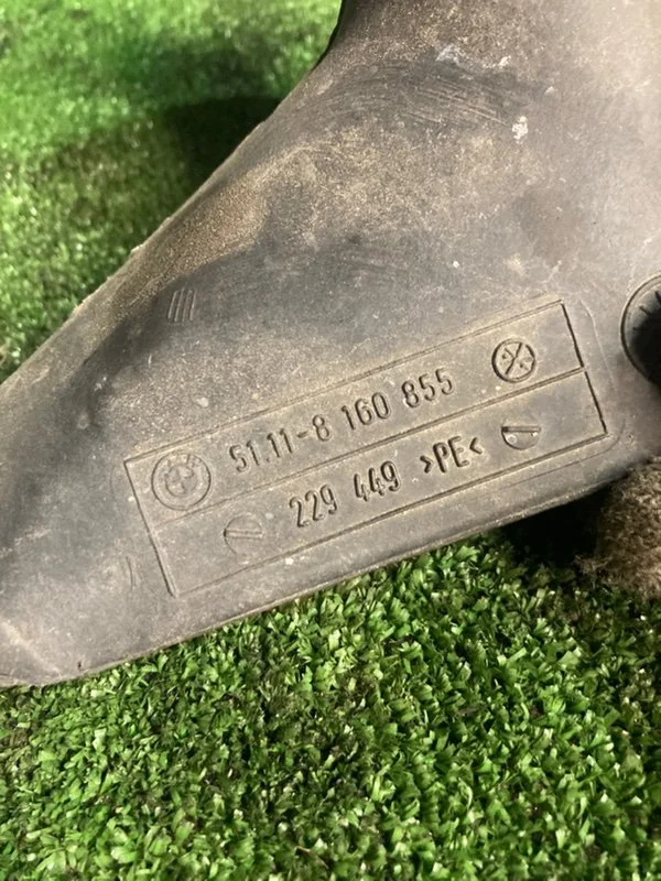 Воздуховод бампера BMW 5 E39 M52B25TU 256S4 2000 - миниатюра 2