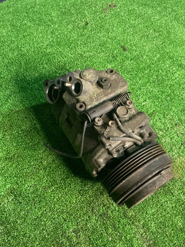 Компрессор кондиционера BMW 5 E39 M52B25TU 256S4 - миниатюра 3