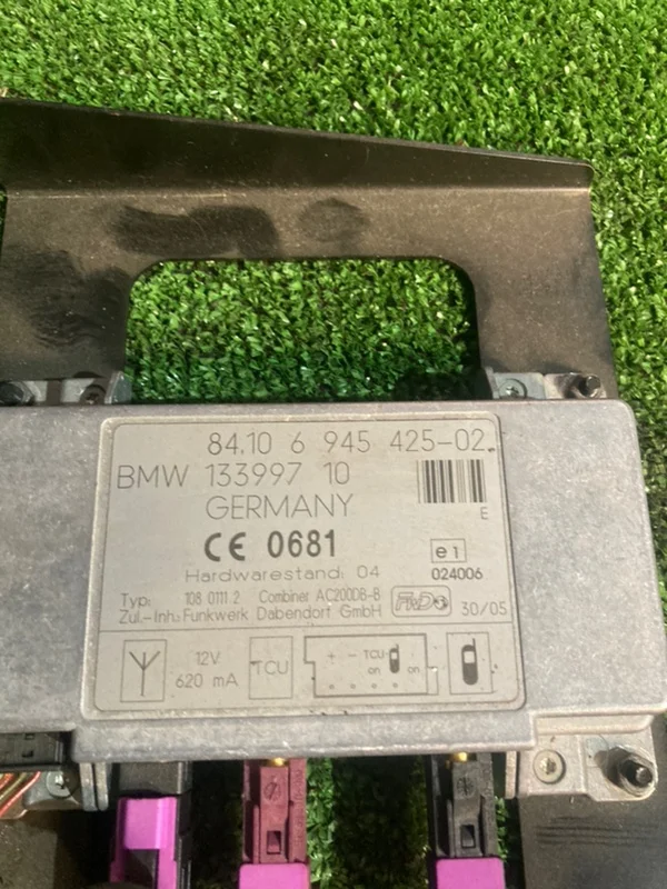 Усилитель антенны BMW X5 E53 M57 306D2 2005 - миниатюра 2