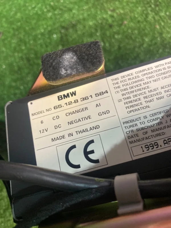 CD-Чейнджер BMW 5 E39 M52B25TU 256S4 2000 - миниатюра 4
