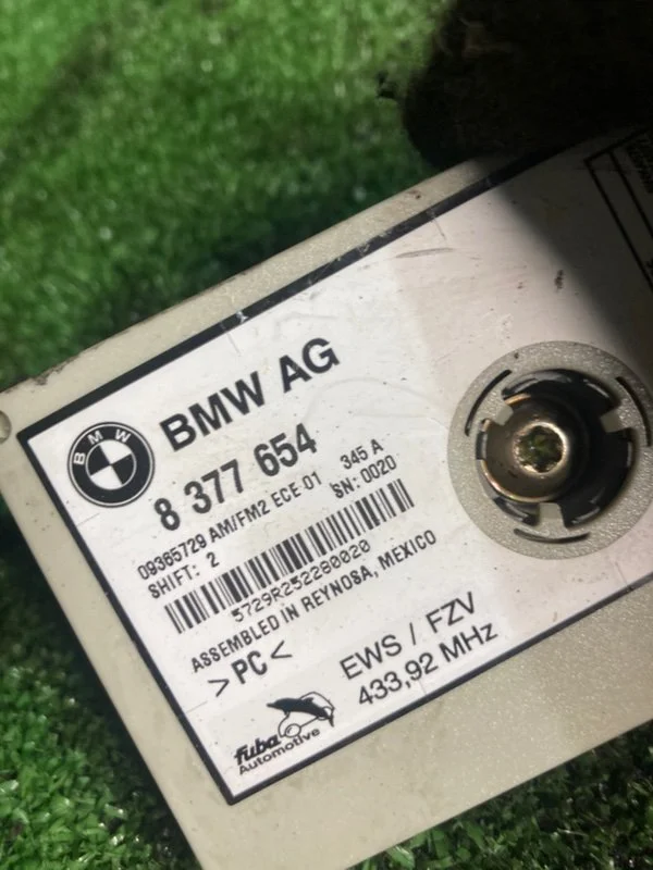 Усилитель антенны BMW X5 E53 M57 306D2 2005 - миниатюра 2