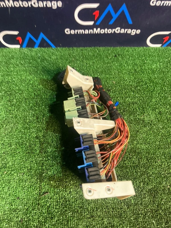 Блок предохранителей BMW X5 E53 M57 306D2 2005 - миниатюра 2