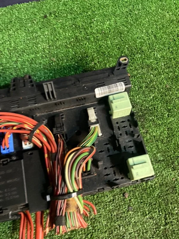 Блок предохранителей BMW X5 E53 M57 306D2 2005 - миниатюра 4
