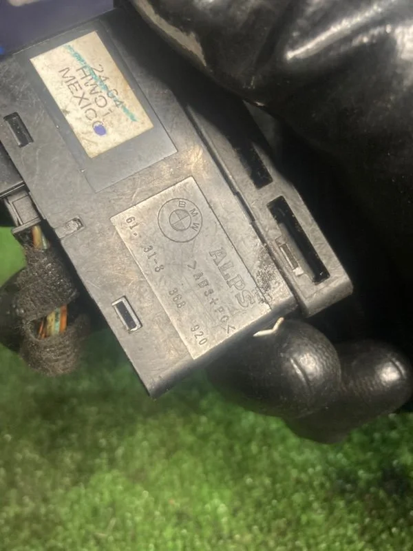 Кнопка аварийной остановки BMW X5 E53 M57 306D2 - миниатюра 3