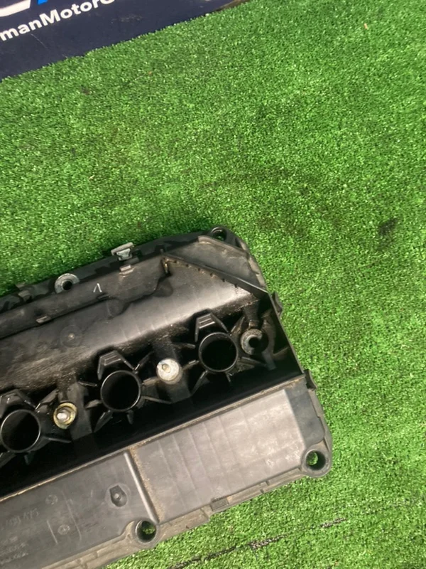 Клапанная крышка ДВС BMW X3 E83 M54B30 306S3 2005 - миниатюра 6