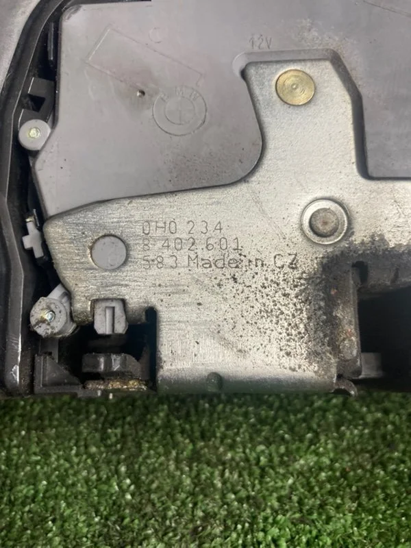 Замок двери задний левый BMW X5 E53 M57 306D2 2005 - миниатюра 4