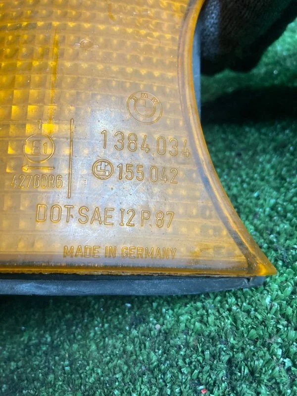 Поворотник правый BMW 5 E34 M50B20 206S1 1992 - миниатюра 2