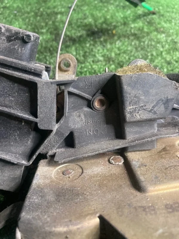 Замок двери передний правый BMW 5 E34 M50B25 1994 - миниатюра 3