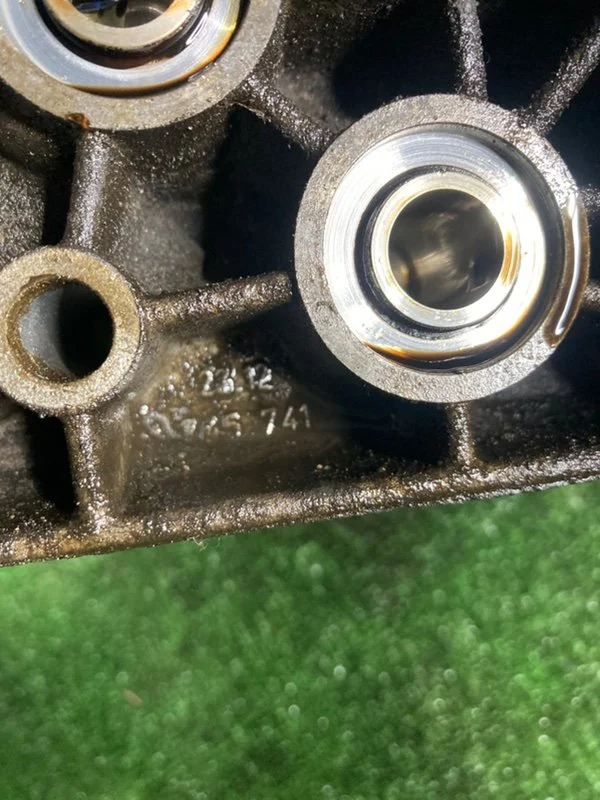 Кронтшейн ДВС левый BMW 5 E39 M62B44 448S1 1998 - миниатюра 2