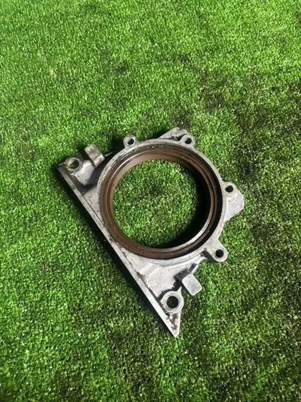 Крышка коленвала BMW 5 E34 M50B20 206S1 1992 - миниатюра 5