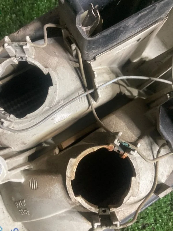 Фонарь в крышку багажника BMW 5 E34 M50B20 206S1 - миниатюра 7