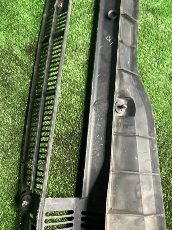 Крышка корпуса микрофильтра BMW X5 E53 M54B30 - миниатюра 8