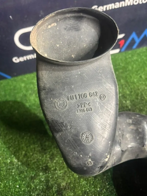 Патрубок охлаждения генератора BMW 3 E46 256S5 - миниатюра 2