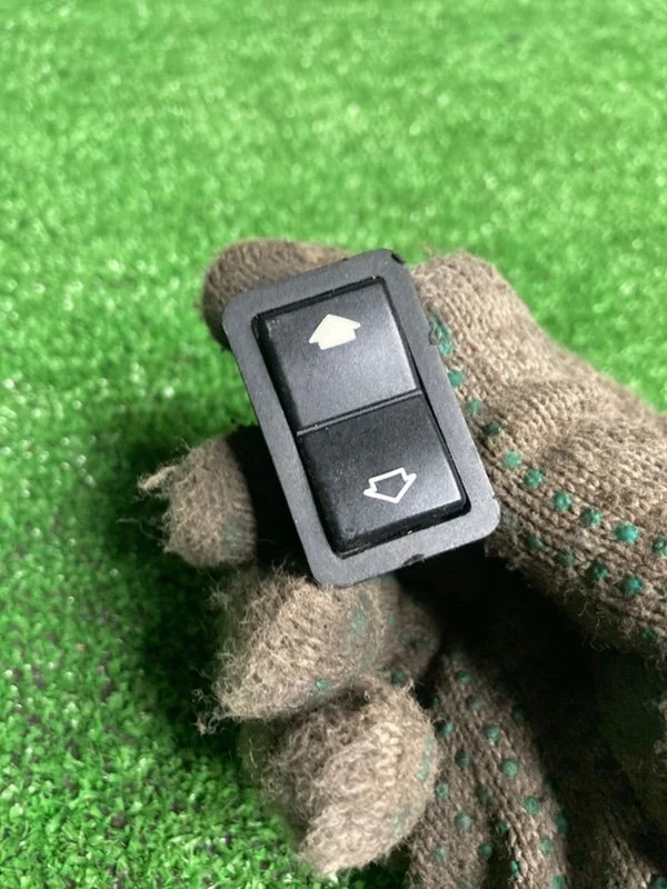 Кнопка стеклоподъемника BMW 5 E39 M54B30 306S3 - миниатюра 3