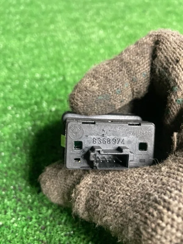 Кнопка стеклоподъемника BMW 5 E39 M54B30 306S3 - миниатюра 4
