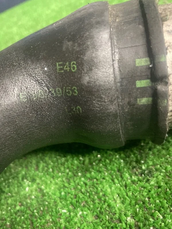 Патрубок интеркулера BMW 5 E39 M57 306D1 2003 - миниатюра 2