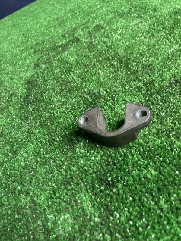 Кронштейн форсунки BMW 5 E39 M57 306D1 2003 - миниатюра 3