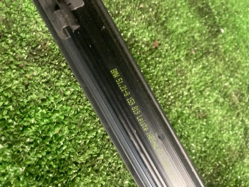 Молдинг стекла BMW 5 E39 M57 306D1 2003 - миниатюра 4