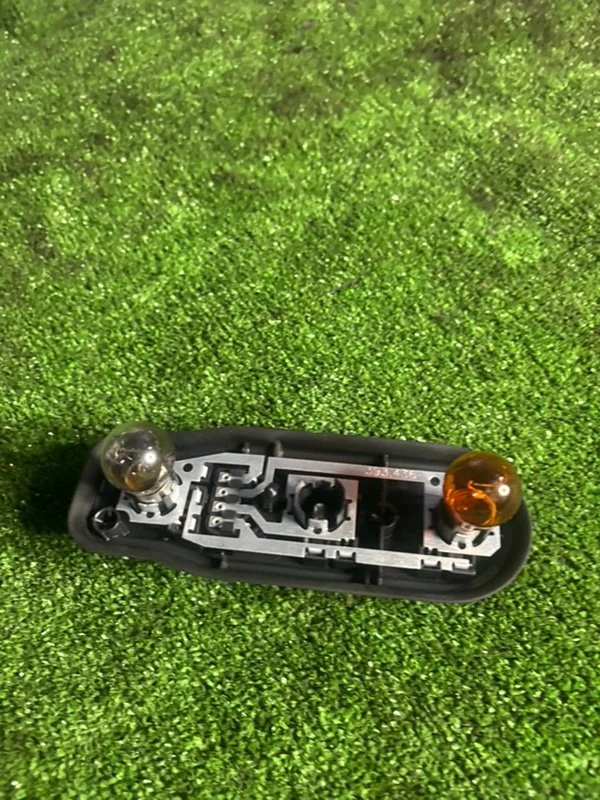 Кожух фары BMW 5 E39 256S5 M54B25 2002 - миниатюра 2