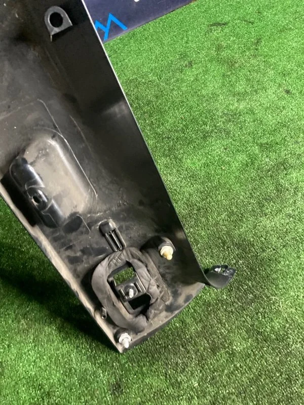 Обшивка двери багажника BMW X5 E53 M54B30 306S3 - миниатюра 5