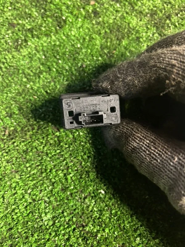 Кнопка стеклоподъемника BMW 5 E39 256S5 M54B25 - миниатюра 3