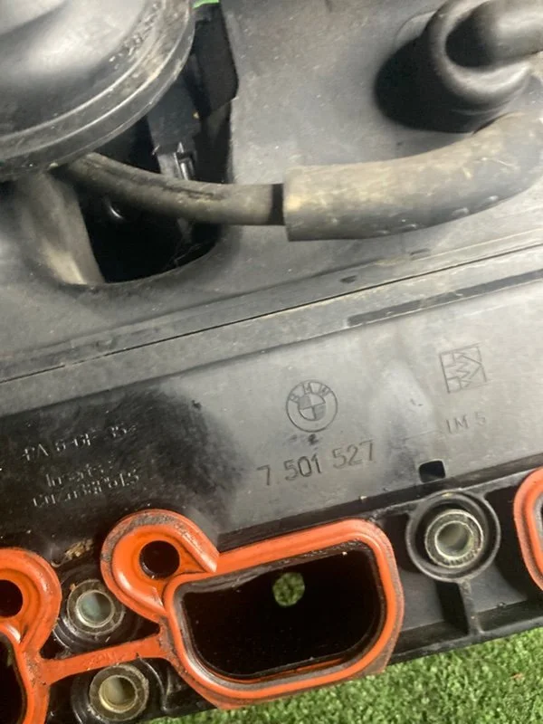 Впускной коллектор BMW 3 E46 256S5 M54B25 2001 - миниатюра 10