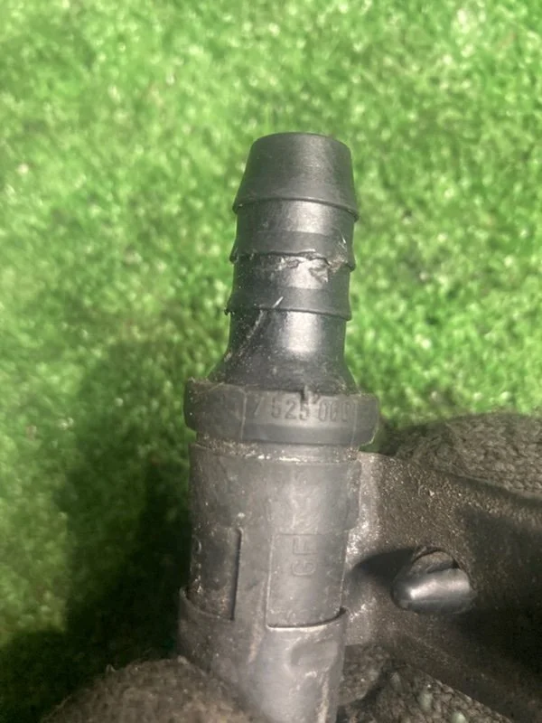Вакуумный клапан BMW 5 E39 M57 306D1 2002 - миниатюра 4